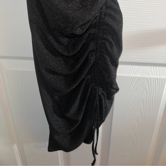 Jacquard Sparkling drawstring Black dress - Picture 3 of 3